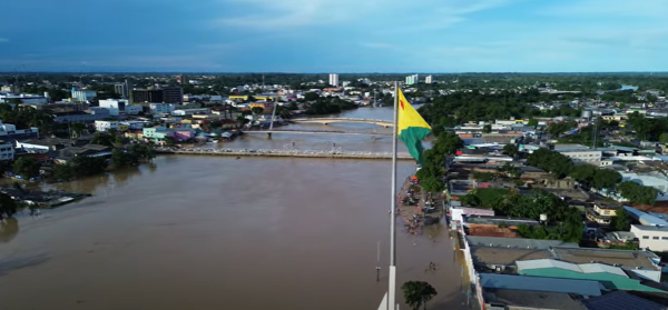Enchentes no Acre: novo boletim indica que, em Rio Branco, o rio apresenta sinais de estabilização - Foto: Alison Rodrigues