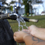 água, torneira de água, desperdício de água, abastecimento de água Por: Jefferson Rudy/Agência Senado