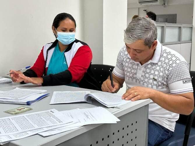 familias assinam contrato para aquisicao de casas em varzea grande interna 1 2024 03 02 1077687419