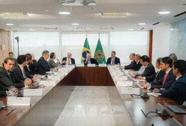 Brasília (DF), 14/03/2024, - O presidente Lula, durante reunião com vários executivos do setor automotivo e de biocombustíveis, no Palácio do Planalto. Foto: Rafa Neddermeyer/Agência Brasil