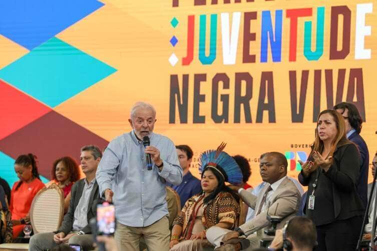 Brasília, DF 21/03/2024 O Presidente Luiz Inácio Lula da Silva participa do lançamento do plano Juventude Negra Viva, no Ginásio Regional da cidade satélite de Ceilândia Foto: Fabio Rodrigues-Pozzebom/ Agência Brasil