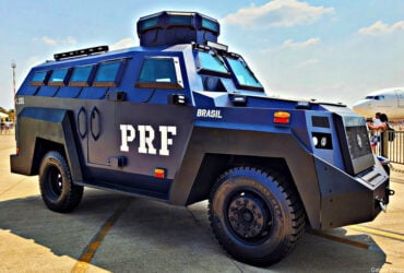 Carro blindado produzido pela Combat Armor para a Polícia Rodoviária Federal. Veículo apresentou série de problemas. – Foto: Divulgação/Combat Armor