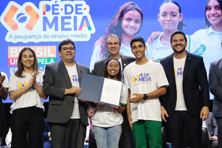Pé-de-Meia beneficiará 70 mil estudantes no Piauí -
