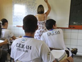 professor, sala de aula, ensino médio Por: Arquivo/Agência Brasil