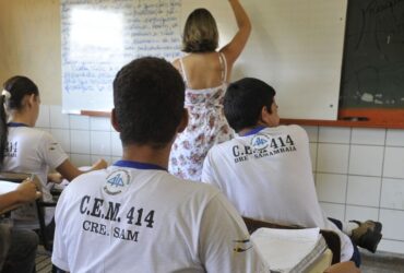 professor, sala de aula, ensino médio Por: Arquivo/Agência Brasil