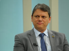 O ministro da Infraestrutura, Tarcísio de Freitas, participa do programa Brasil em Pauta na TV Brasil Por: Marcello Casal JrAgência Brasil