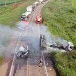 Colisão entre caminhão e carro causa incêndio e congestionamento em rodovia de Mato Grosso