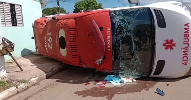 Seis pessoas ficam feridas em acidente envolvendo duas ambulâncias em Mato Grosso