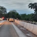 Suspeitos morrem após roubo de veículo e sequestro de motorista em Cuiabá