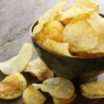 Como fazer chips de batata na airfryer