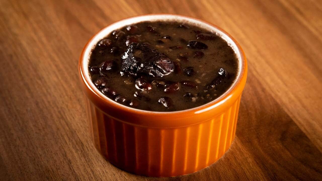 Como fazer feijão na panela de pressão