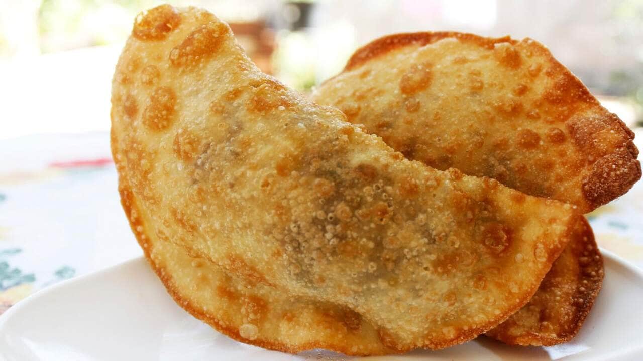 Pastel de banana com canela