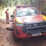Bombeiros iniciam mergulho para localizar vítima de afogamento no Rio Verde