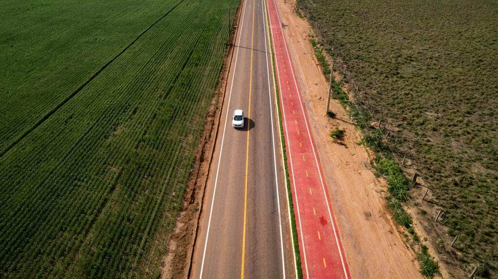 antes demorava muito para ir para casa e agora esta um tapete afirma morador sobre asfaltamento de estrada de chao interna 1 2024 04 23 2313241960