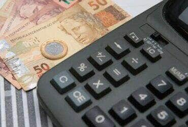 Economia, Moeda, Real,Dinheiro, Calculadora Por: Marcello Casal JrAgência Brasil