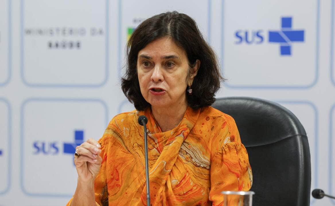 Brasília (DF), 20/03/2024, - A ministra da Saúde, Nísia Trindade, durante entrevista coletiva para atualizar sobre o cenário epidemiológico da dengue no país e apresenta as principais ações para prevenção e controle da doença. Foto: Antonio Cruz/Agência Brasil