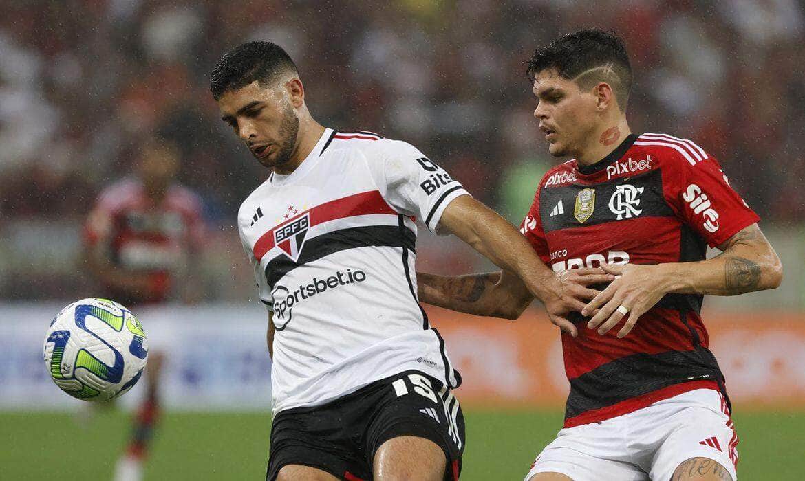 são paulo, flamengo, brasileiro Por: Rubens Chiri/saopaulofc. net/Direitos reservados