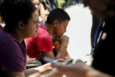 São Paulo (SP) 05/11/2023 - Estudantes e pais na Universidade Paulista no bairro do Paraiso . Foto: Paulo Pinto/Agência Brasil