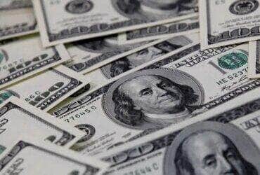 Dólar atinge R$ 6