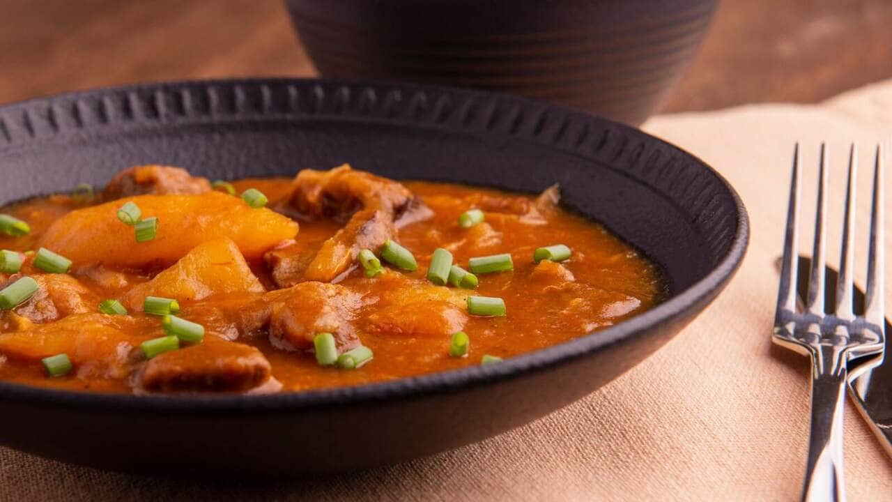 Caldo de mandioca com costela
