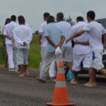 Detentos deixam o Complexo Penitenciário da Papuda, para passar o Natal com familiares Por: Antônio Cruz/Agência Brasil