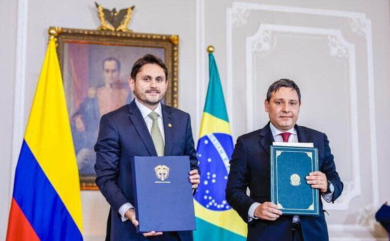 Governo faz acordo para levar fibra ótica brasileira até cidade colombiana - Foto: Ministério das Comunicações