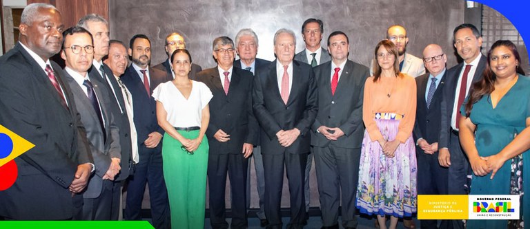 Lewandowski e embaixadores residentes em Brasília discutem cooperação - Foto: Divulgação