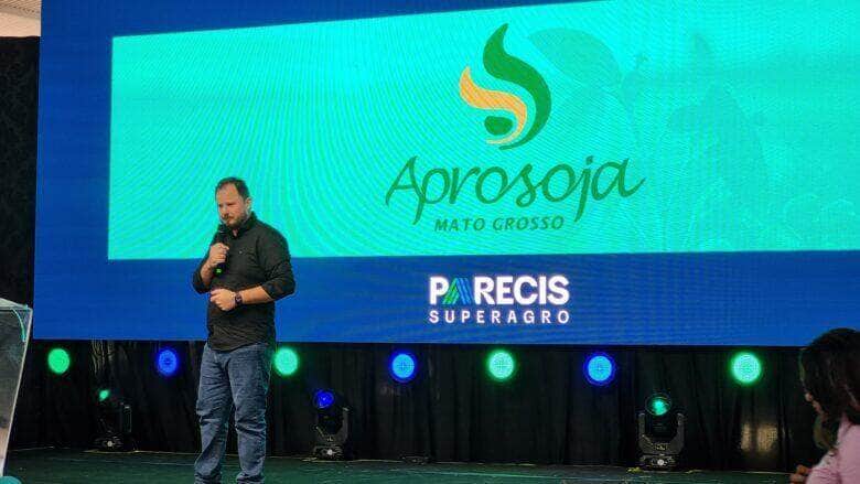 lucas beber parecis super agro