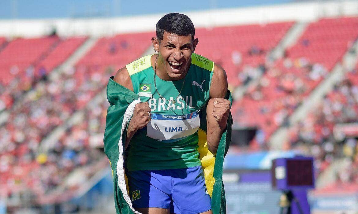 03. 11. 2023 - Jogos Pan-americanos Santiago 2023 - atletismo - 400m com barreiras - Matheus Lima - Foto Alexandre Loureiro/COB @alexandreloureiroimagens Por: Alexandre Loureiro/COB/Direitos Reservados