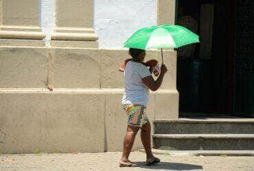 Rio de Janeiro (RJ), 14/11/2023 – População enfrenta forte onda de calor no Rio de Janeiro. Foto: Tomaz Silva/Agência Brasil