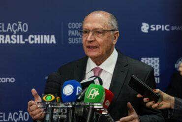 Brasília (DF) 17/04/2024 - O presidente da República em exercício, Geraldo Alckmin, participa da abertura da conferência internacional 50 Anos da Relação Brasil-China. Foto: Antonio Cruz/Agência Brasil