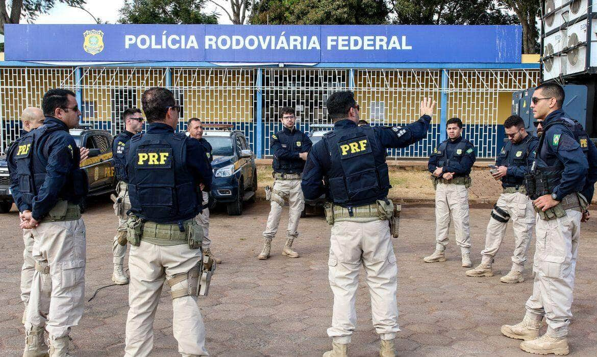 Brasília-DF, 24/07/2023, PRF faz ação de conscientização, durante comemoração dos 95 anos da Polícia Rodoviária Federal (PRF), em Brasília. Foto: Antônio Cruz/Agência Brasil