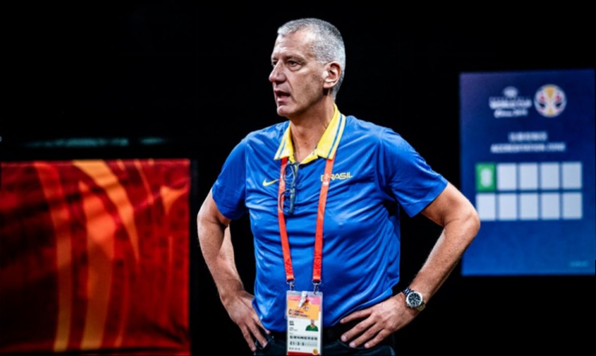 técnico da Seleção Brasileira de basquete, Aleksandar Petrovic Por: Divulgação/FIBA