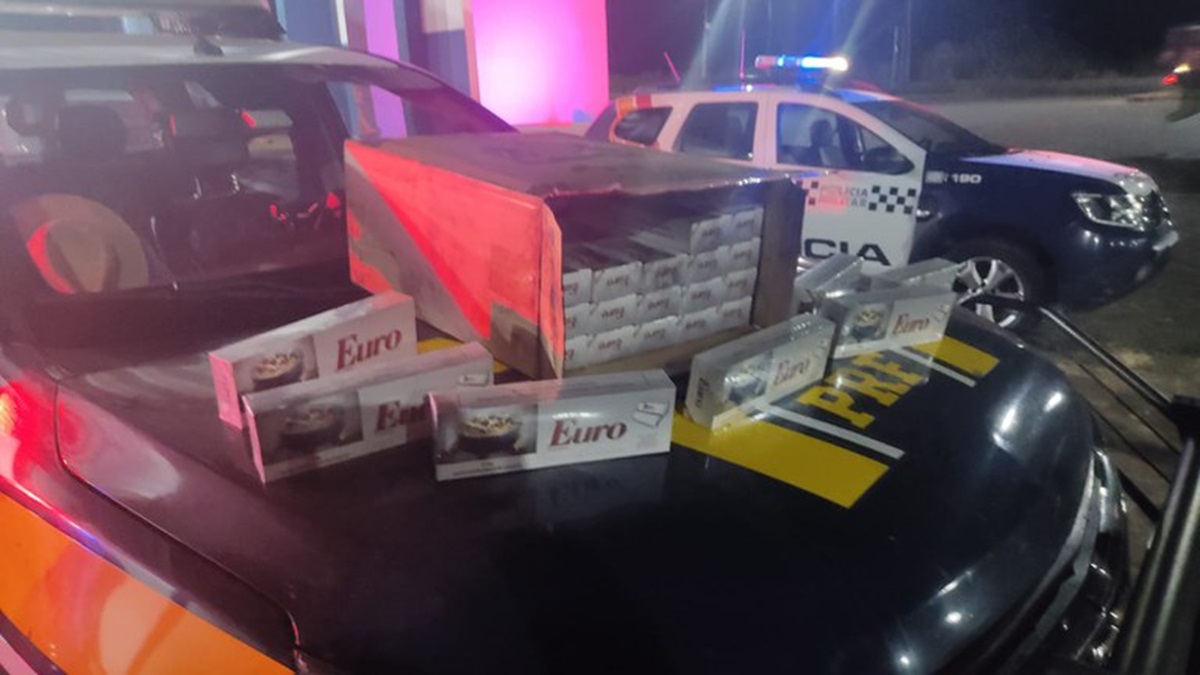 Contrabando em Alto Araguaia: Motorista é preso com 250 mil maços de cigarros paraguaios escondidos em meio a carga de carvão