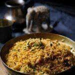 Arroz Amarelo em Tigela de Aço - Fotos do Canva