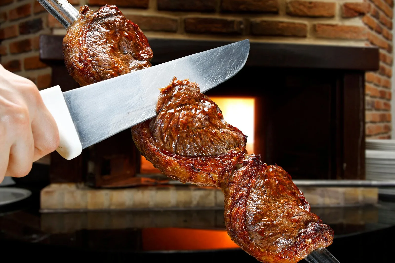 Como fazer uma deliciosa picanha na brasa? 4 Brazilian Picanha - Fotos do Canva1