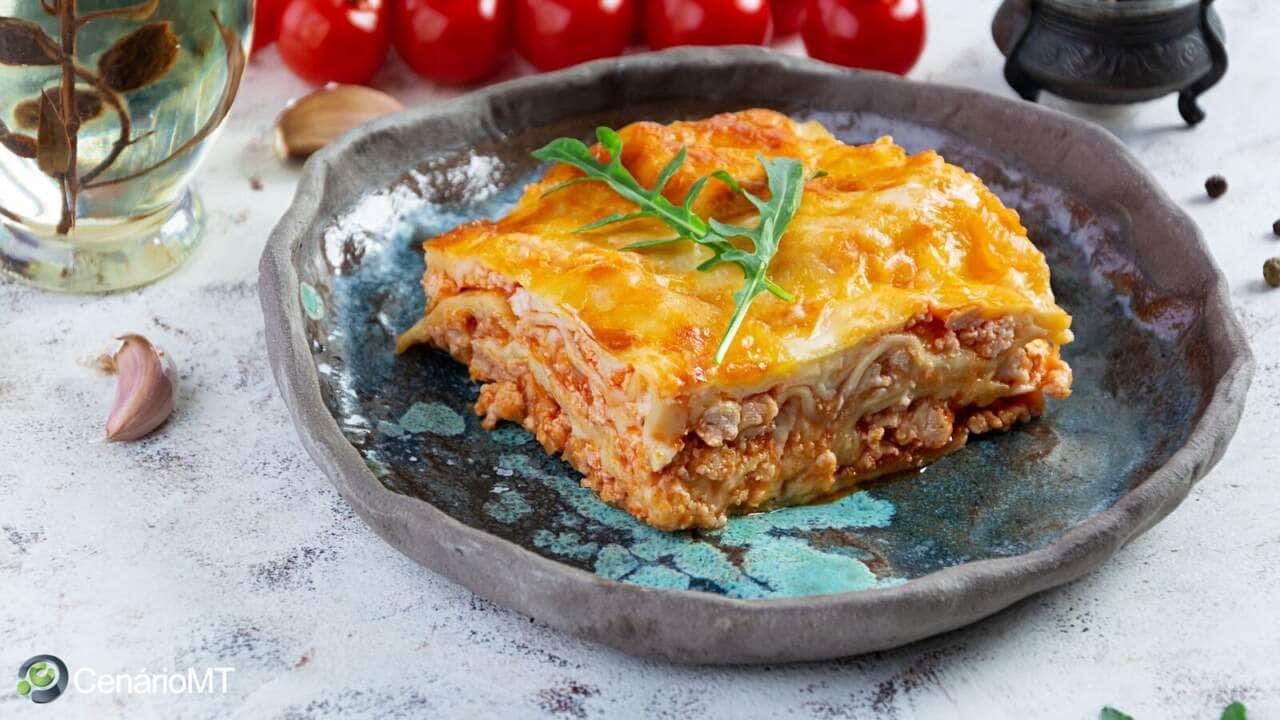Como fazer lasanha de carne moída
