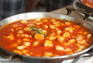 Como fazer nhoque com molho de tomate