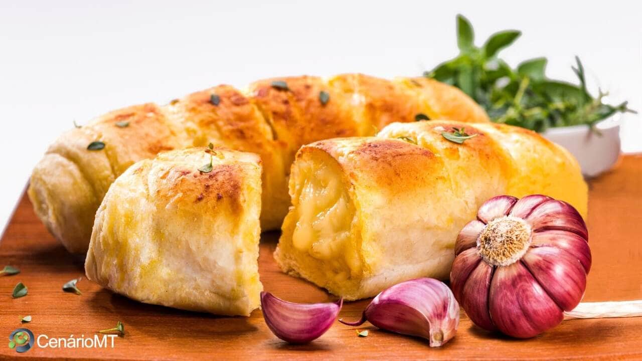 Como fazer pão de alho