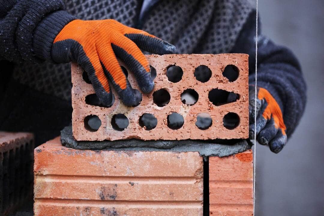 Construction Mason Worker - Fotos do Canva1 (1)