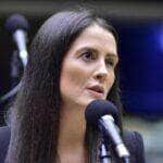 Deputada Amália Barros