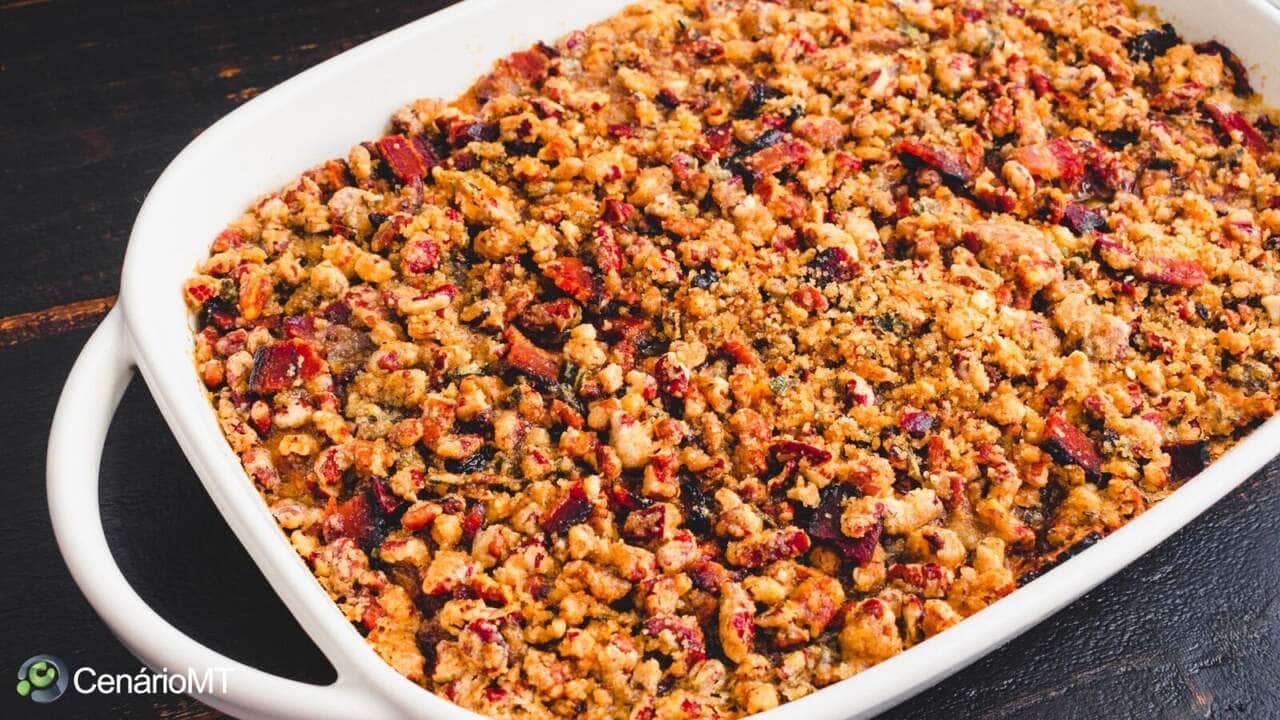 Farofa de bacon para hambúrguer