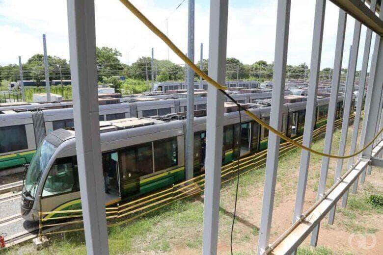 Trens do VLT de Salvador iniciam jornada em Mato Grosso rumo à modernização