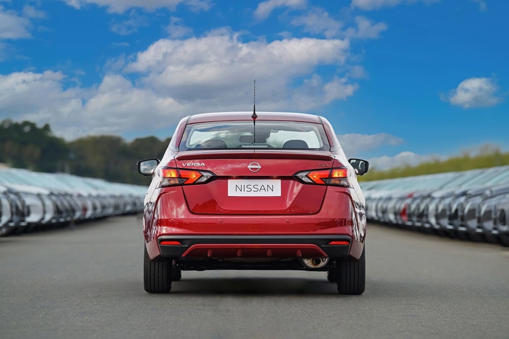 Nissan Versa ganha versão SR na linha 2025