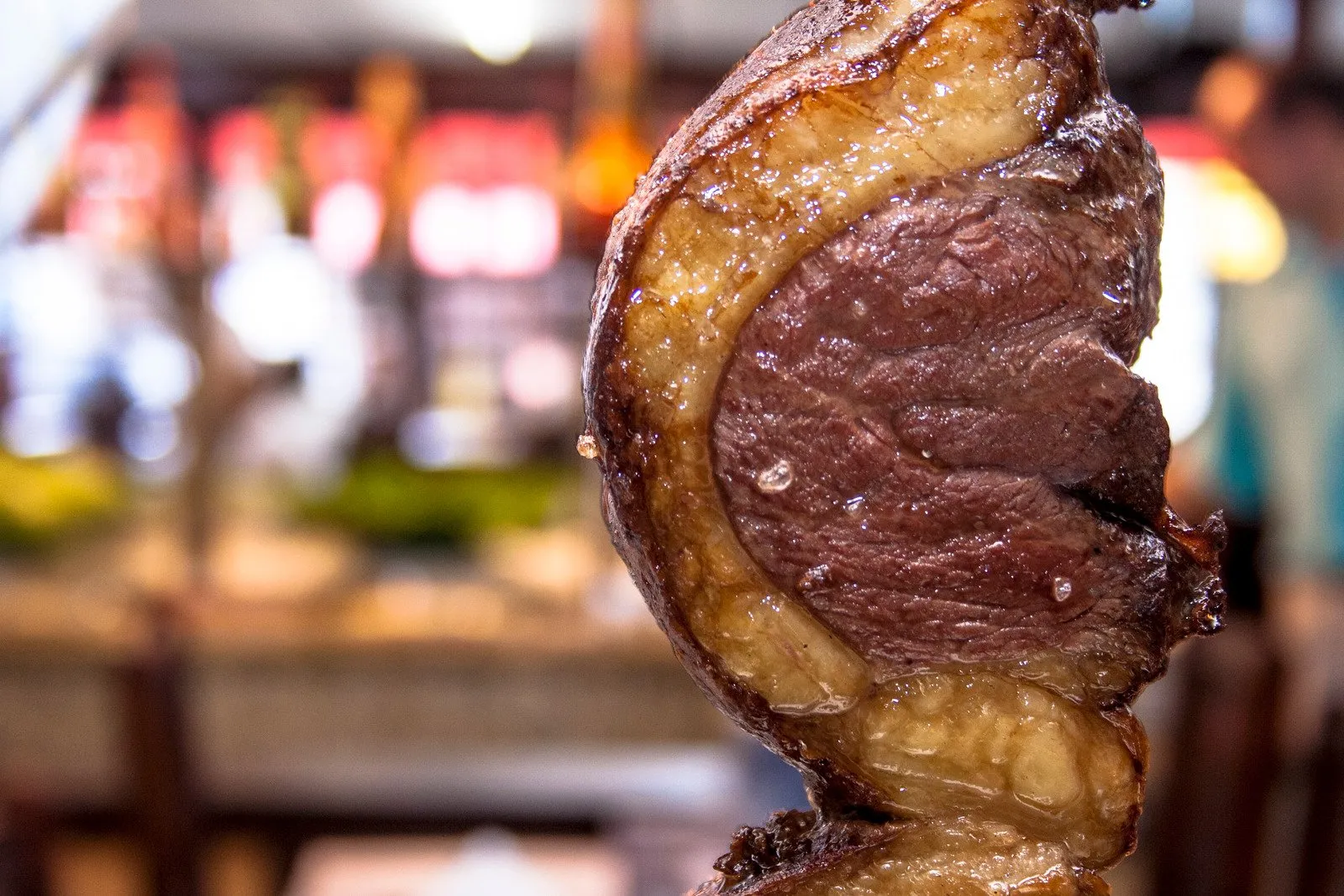 Como fazer uma deliciosa picanha na brasa? 2 Picanha - Fotos do Canva1