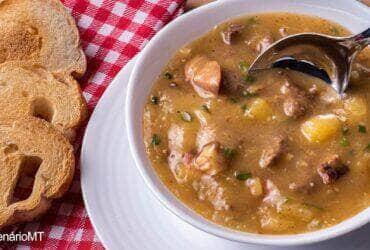 Receita de caldo de mandioca