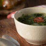 Receita de caldo verde com mandioca