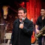 Show do cantor Amado Batista é suspenso judicialmente no interior de Mato Grosso