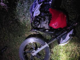 Motociclista ignora ordem de parada e coloca em risco a vida de si mesmo e de outros na noite de sábado em Nobres