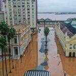 Porto Alegre, 03/05/2024, Prefeitura de Porto Alegre a esquerda e o Mercado Municipal a direita, alagados, após chuva intensa. Foto: Gilvan Rocha/Agência Brasil